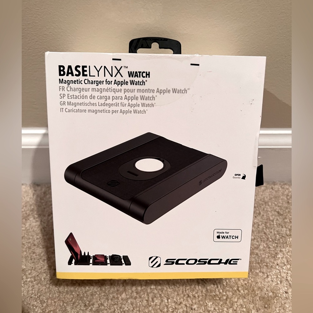 Scosche BaseLynx Magnetic Charger for Apple Watch - Black